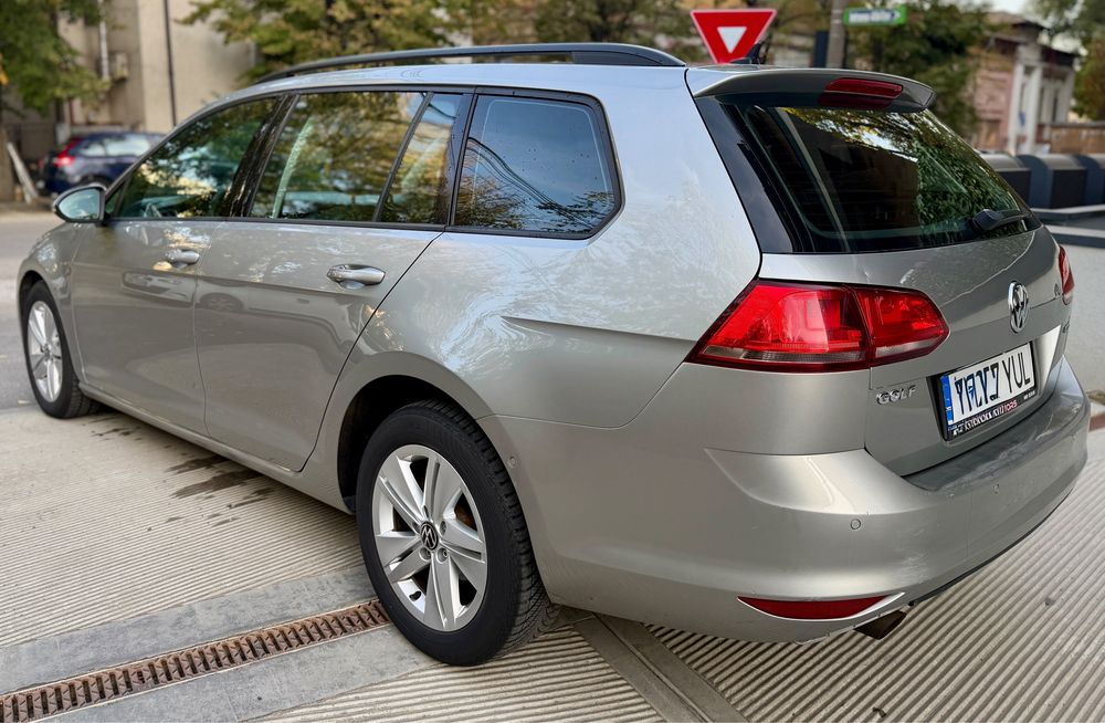 VOLKSWAGEN Golf 2018 — imagine 3