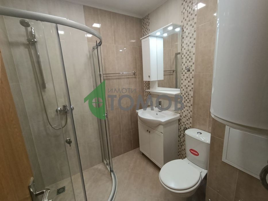 Напълно обзаведен двустаен апартамент в кв. Казански