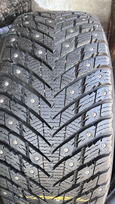 215/45 R17 Sonix шипы 4шт
