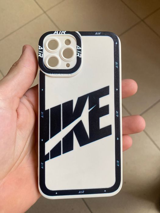 Кейс на Nike за телефон Apple 11 pro