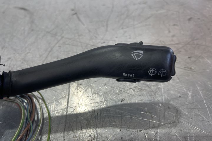 Maneta stergatoare parbriz 4B0953503H / 4B0 953 503 H Volkswagen VW P