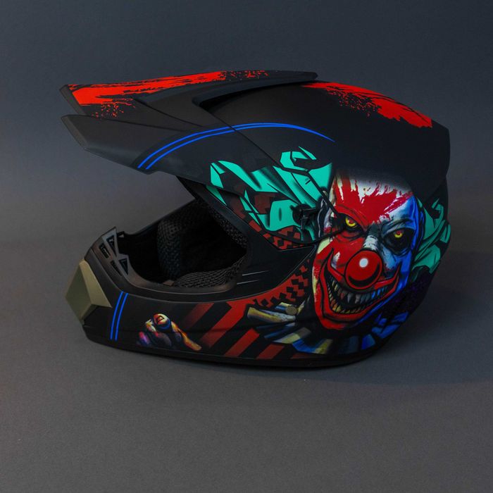 Каска с очила за ел. тротинетка , велосипед , мотокрос