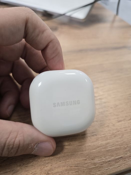 Продам samsung galaxy buds fe