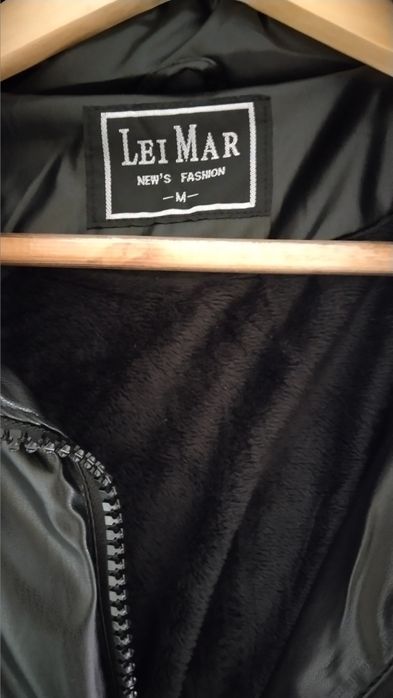 Дамско дълго зимно яке с топла подплата, Размер M, Черен цвят