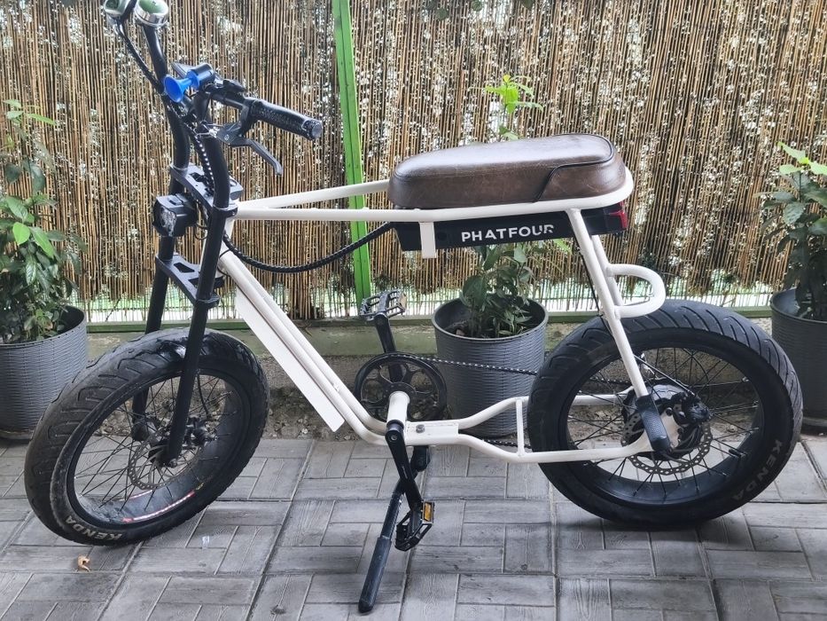 Bicicletă Electrică Phatfour FLXS (Retro/Urban)Fatbike