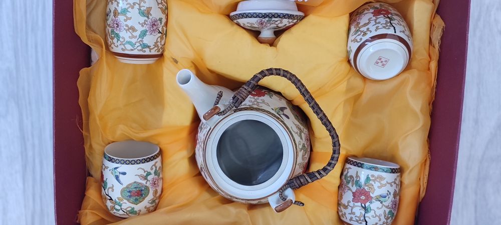 Продам набор посуды