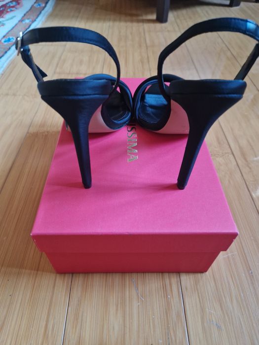 Sandale Ginissima,măr.39,noi,în cutie