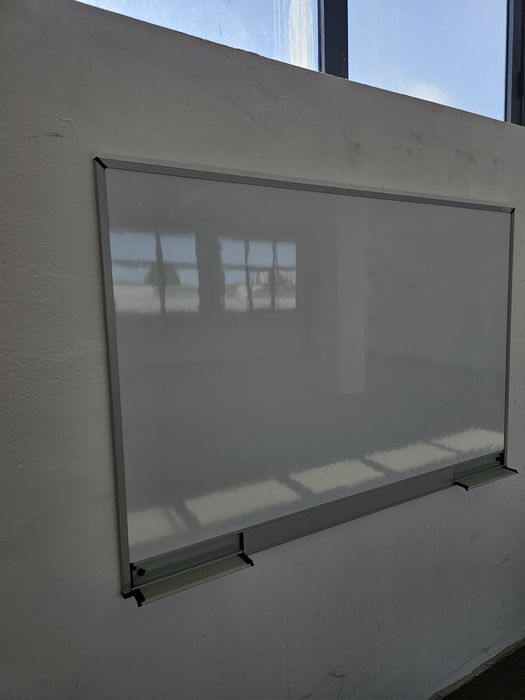 Магнитна бяла дъска лакирана метална повърхност размер 120 см х 240 см