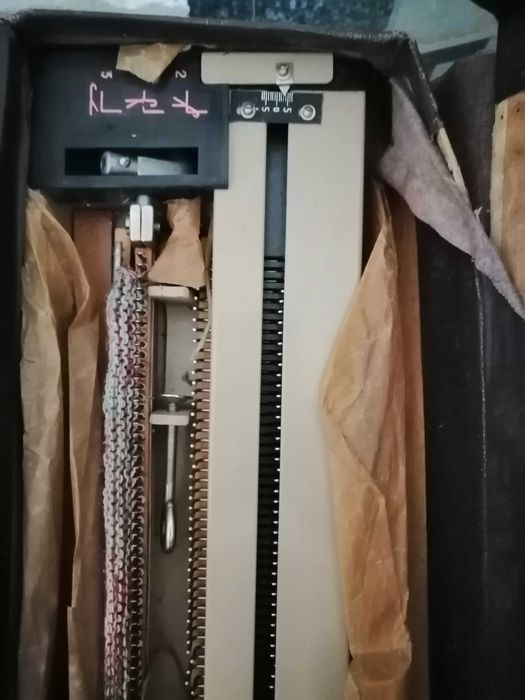 Mașină de tricotat rusească