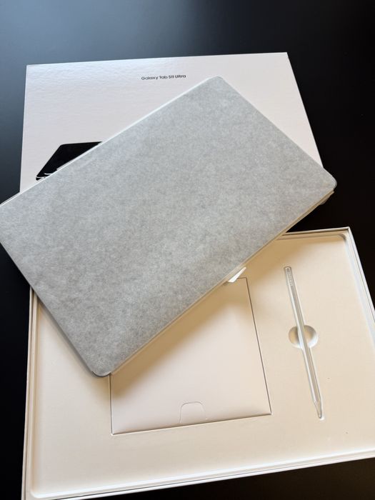 Samsung Galaxy Tab 11 Ultra , 12 Gb Ram , 256 , sigilata la cutie !
