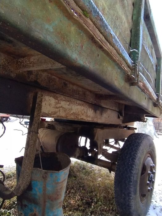 Vând remorcă 5t basculabilă și freză 2, 30 lățimea de lucru