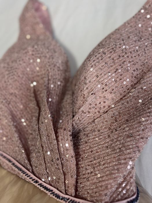 Платье с карсетом в аренду и продажу