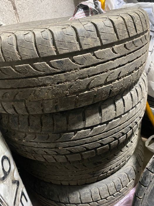 Шина R14/65 отличном состоянии 185