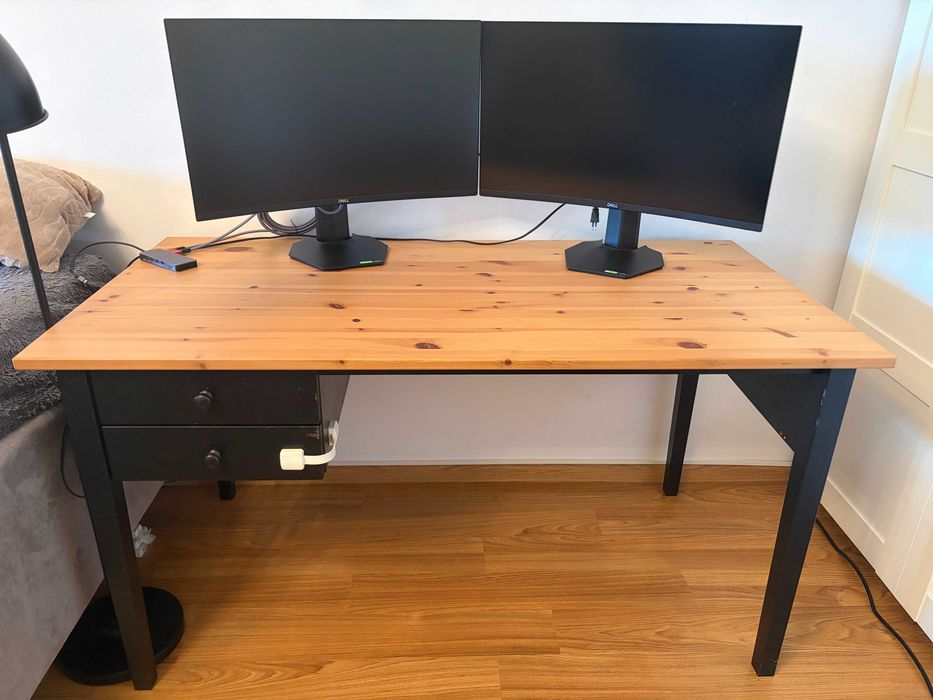Birou Ikea utilizat, stare buna