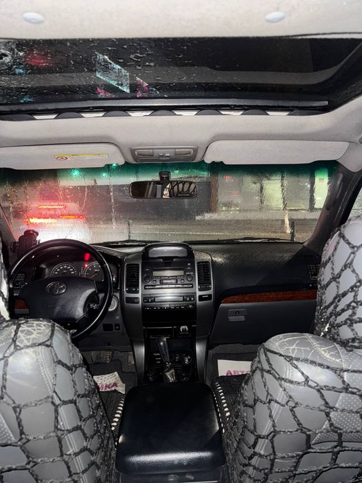 Продам свою Toyota prado 4.0   в отличное  состояние  родная краска  .