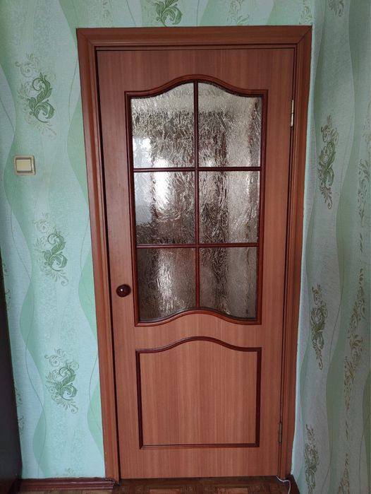 Продам двери бу 5000 т