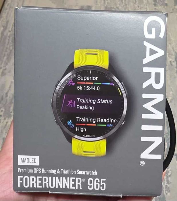 Часы Garmin Forerunner