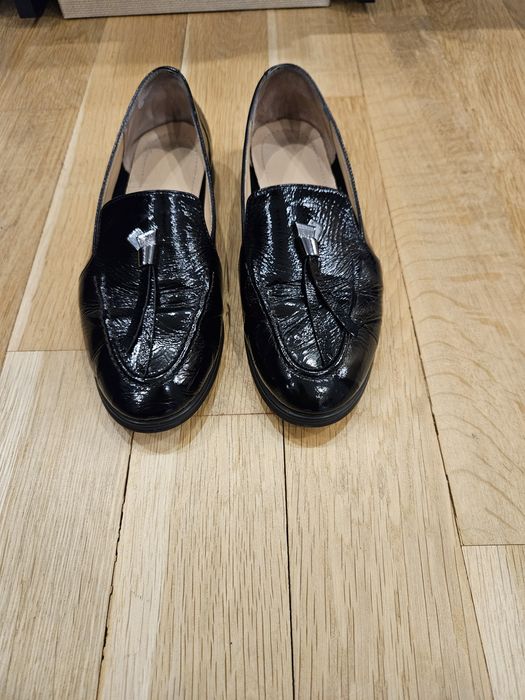 Дамски лачени обувки естествена кожа