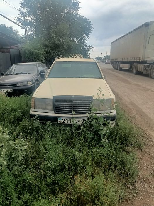 Мерседес 124 2 объем автомат