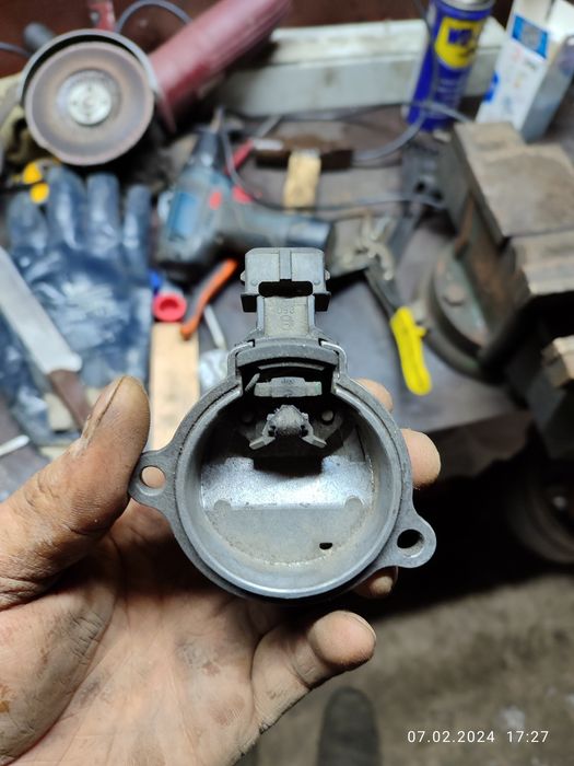 Датчик холла Ауди 100