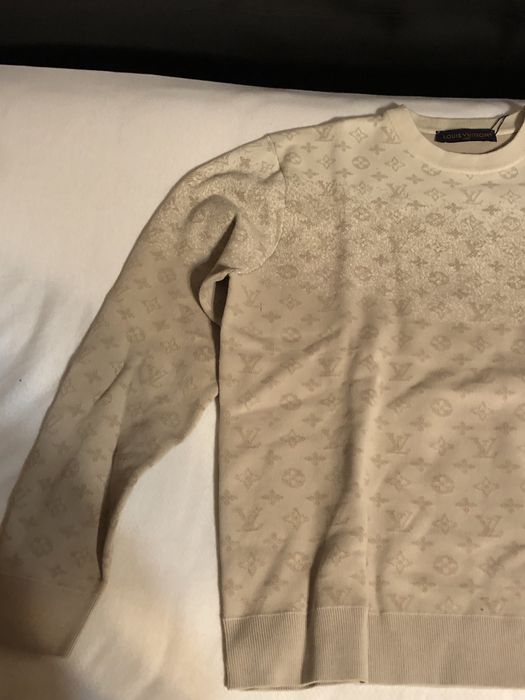 Bluza Louis Vuitton , calitate premium , pe stoc , noua , L