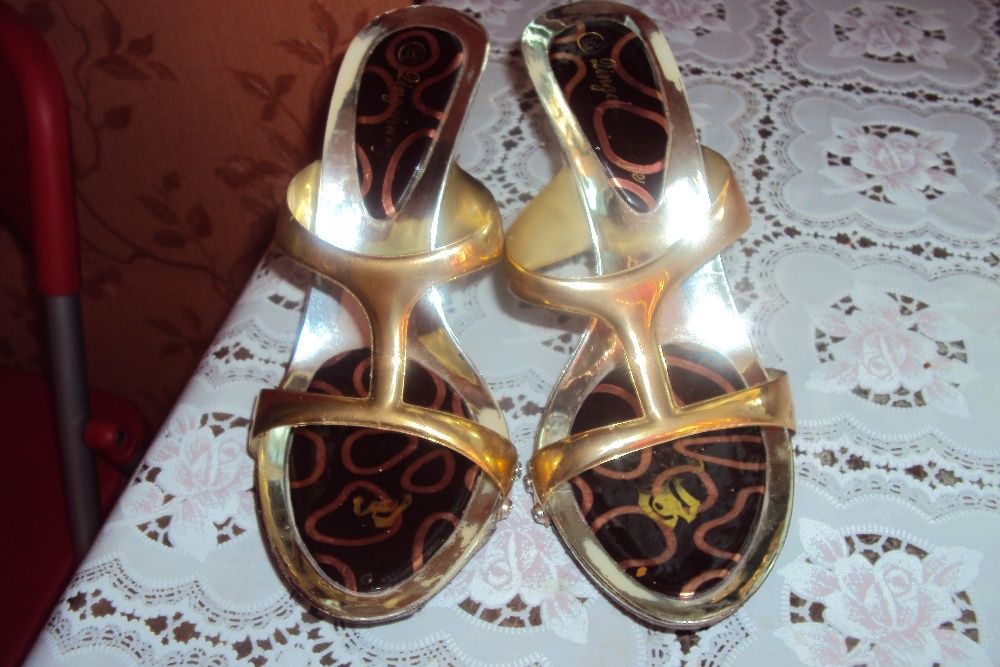 Босоножки 36 р-р