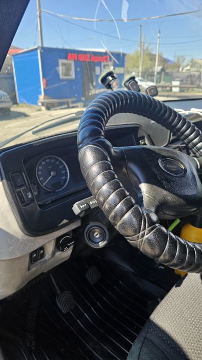 Продам газель 2002 года