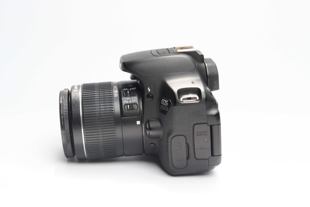 Фотоаппарат Canon 650Д + Объектив 18-55 is II