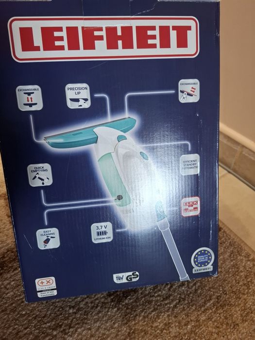 Уред за почистване на прозорци Leifheit, 3в1