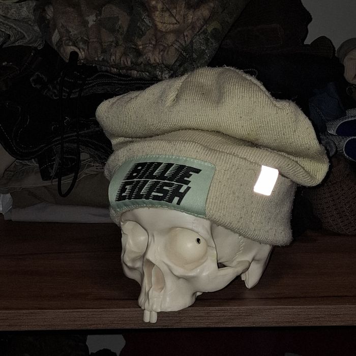 Billie Eilish зимна шапка, 2021 h&m collab