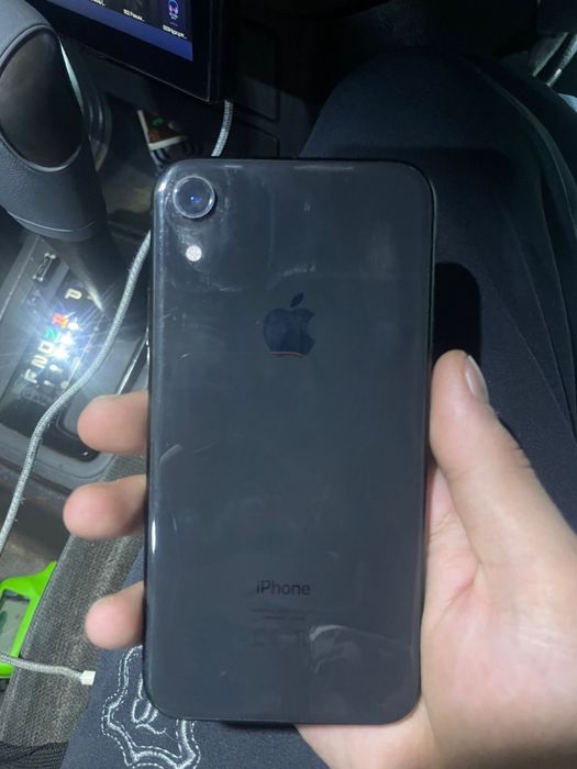 iPhone XR 64гб.