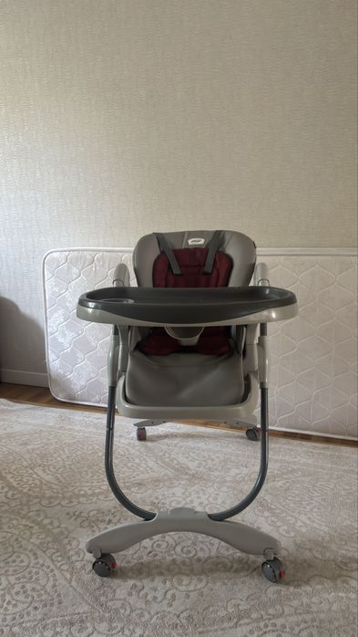 Детское кресло для кормления Teknum