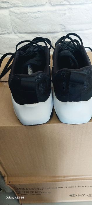 Маратонки NIKE като нови