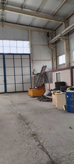 Дава се под наем Промишлена сграда в Стара Загора, Три чучура - юг - 421 кв.м за 1632 € - Снимка #6