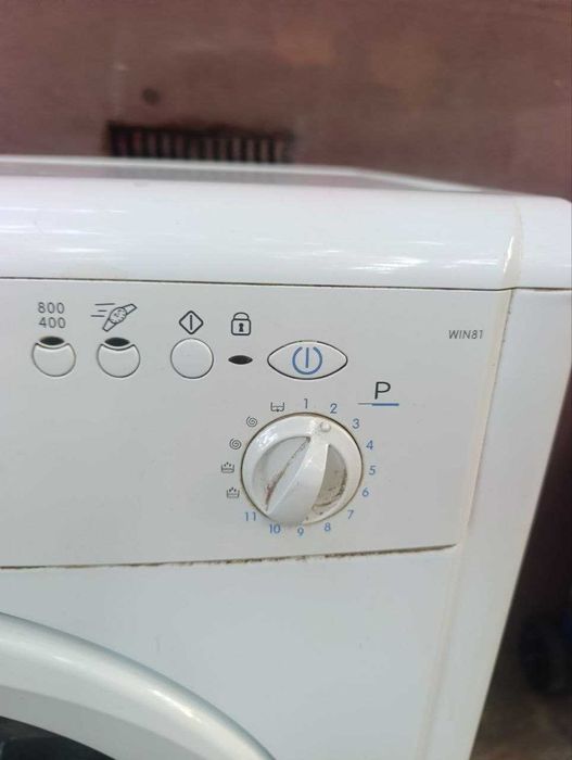 Продам б/у. стиральную машинку INDESIT