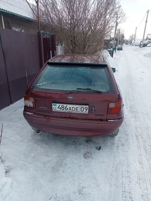 Продаю Опель Астра