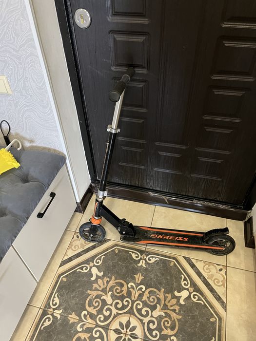Продам детский самокат