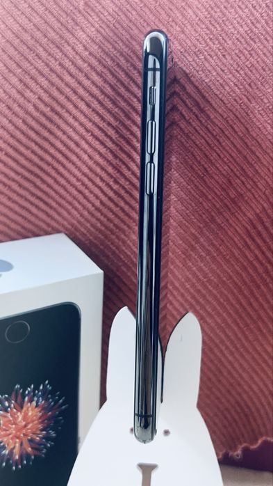iPhone Xs, 64GB, Space Gray