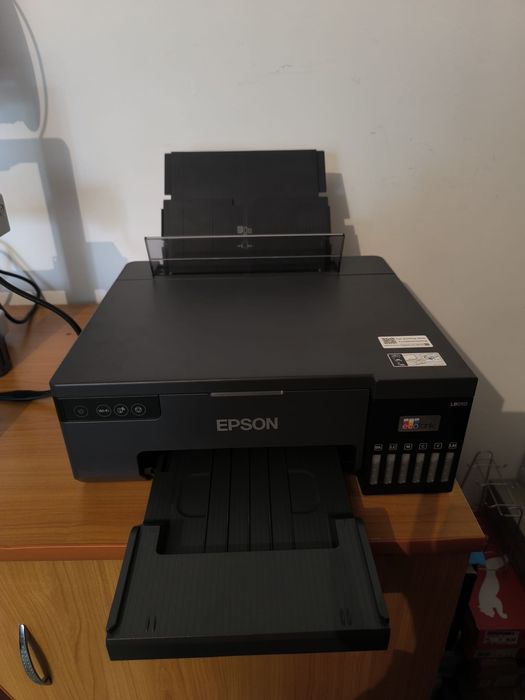 Vând pachet: Epson L8050 (6 culori) + Imprimantă 3D Bambu Lab – Stare foarte bună