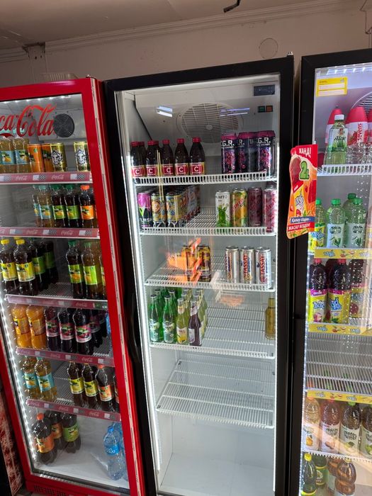 Холодильник витриный