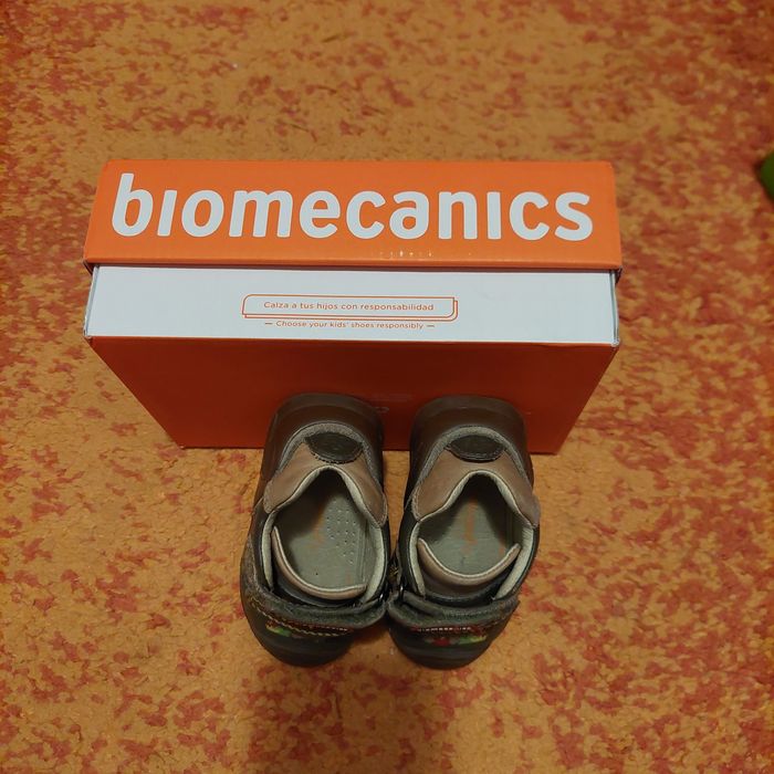 Adidasi pt primi pași bebeluși