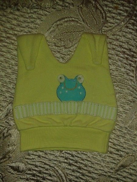 3 зелени гащеризончета + шапка