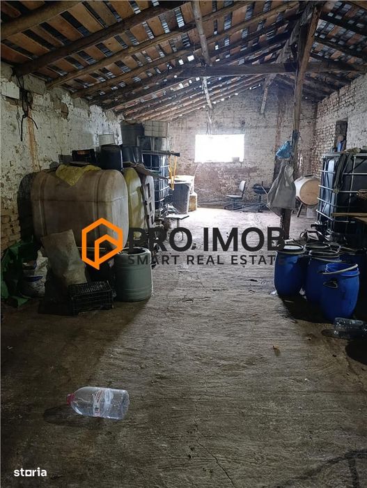 Teren intravilan+constructii zona Clodiru de Sus