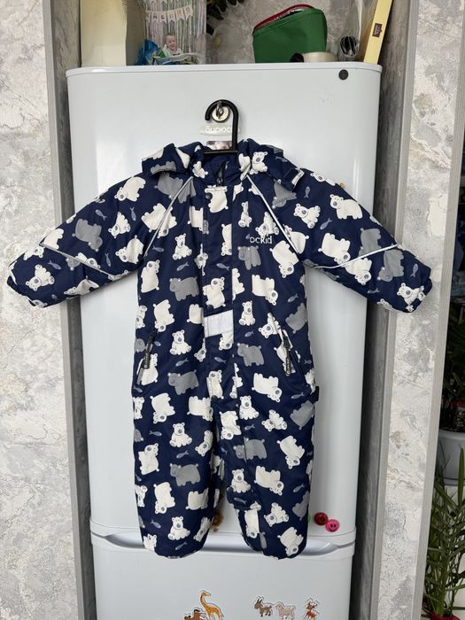 Продам детский комбинезон