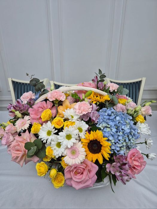 Большой букет цветов