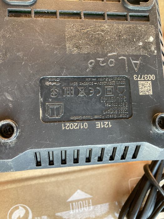 Alimentator Gal 18v-40 10,8-18v 4A