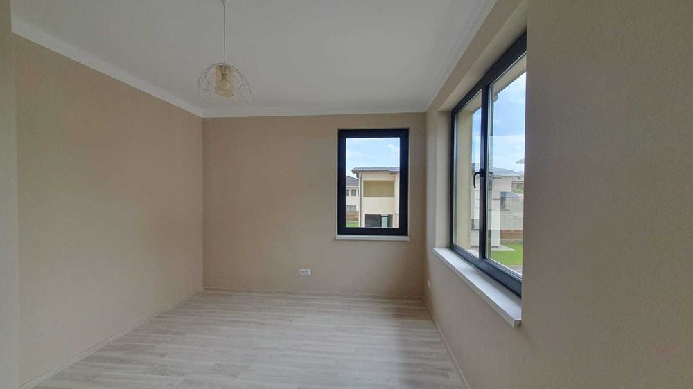 Casa individuala, cu curte mare, fara comision