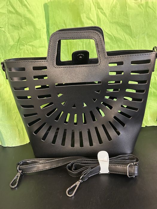 Дамски черни чанти