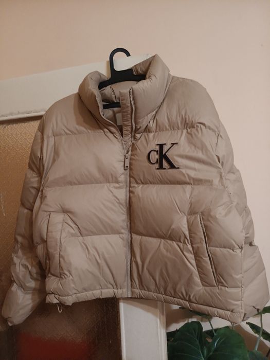 Дамско зимно яке с пух