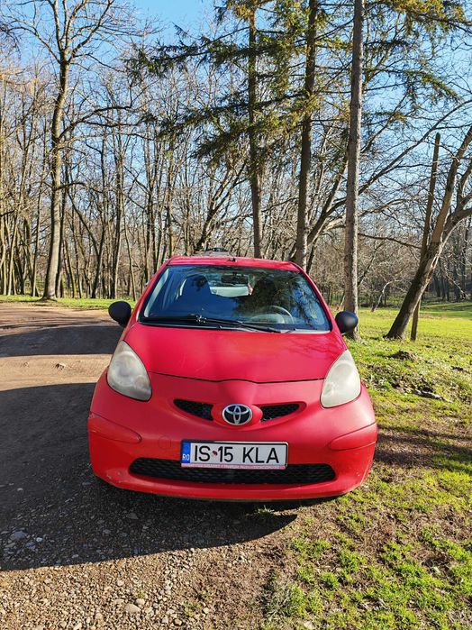 Mașină de vânzare. Toyota Aygo
